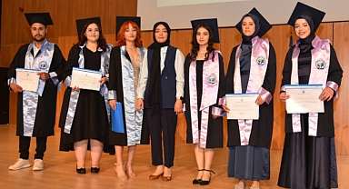 Sağlıkçılar mezun oldu